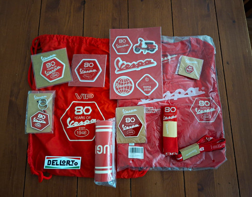 Vespa 80th welcome kit - welcome,