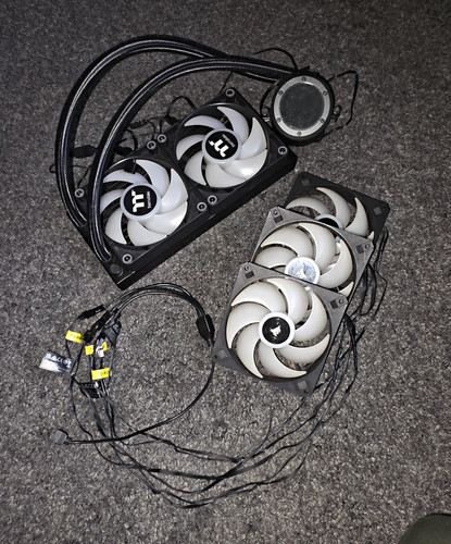 Thermaltake th240 argb sync - argb,
