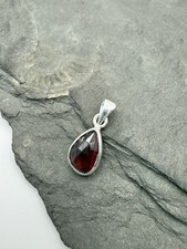 Granat Tropfen Anhänger 925