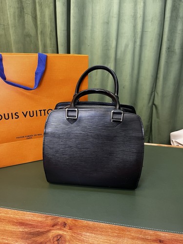 Louis vuitton epi - vuitton,