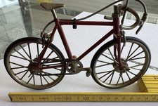 Altes , retro , Vintage Miniatur rotes Rennrad , Fahrrad