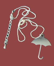 vintage HALSKETTE mit REGENSCHIRM ANHÄNGER 52 cm + 7 cm super schön RARITÄT