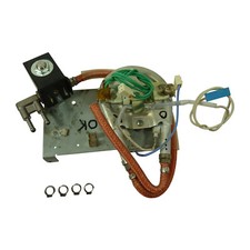 Dampfboiler/rote Schläuche