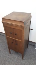 Grammophon / Musikschrank - voll funktionsfähig, Holz, Trichter innen liegend 