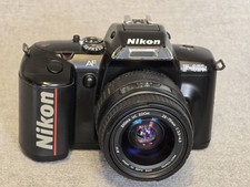 Nikon F-401x mit 28-70mm Objektiv