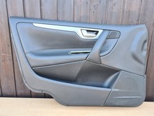 Türverkleidung vorne links