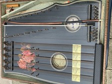 Antike Konzert Violin-Harfe Zither mit Noten und Koffer