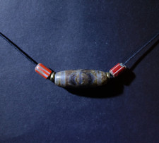 Excellent: Alte Amulett-Kette aus Nepal mit gutem "3-Augen" Achat-DZI