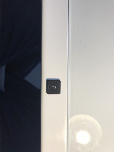 Eine taste key apple macbook - /,