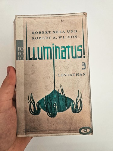 Illuminatus - "!, (3