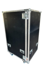 Flightcase D.M. Cases 90x74x138cm mit Trennwänden & Rollen Transportkiste