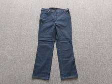 Damen  Jeans  der  Marke  Brax