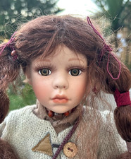 Vintage Porzellan Puppe aus