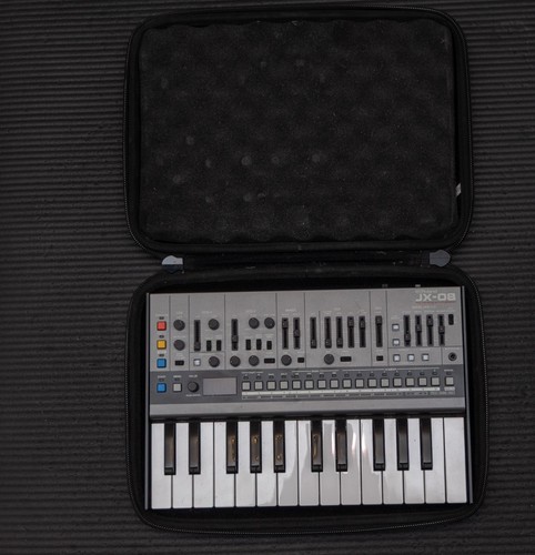 Roland 08 - roland, jx-08
