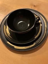 2 Teetassen mit Untertasse und