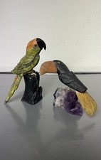 Papagei + Kakadu Ara  aus Halbedelsteinen mit Sockel Vintage Skulpturen