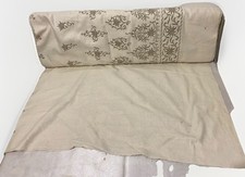 Stoffballen bestickter