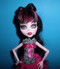 %***Monster High von Mattel*Draculaura Monster*Picture Day***%