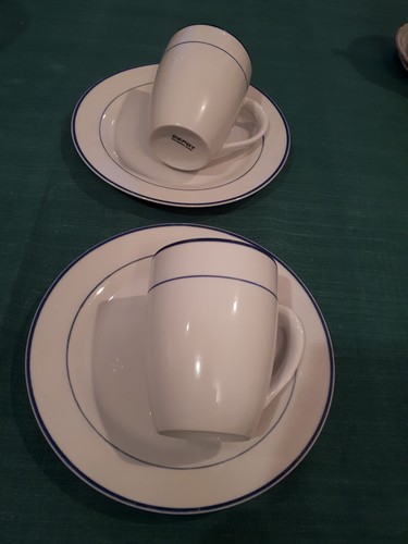 Tasse und teller - tasse,