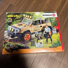 Unused Schleich Jeep set