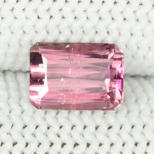 1.57 ct LUSTROUS  PEACH PINK -