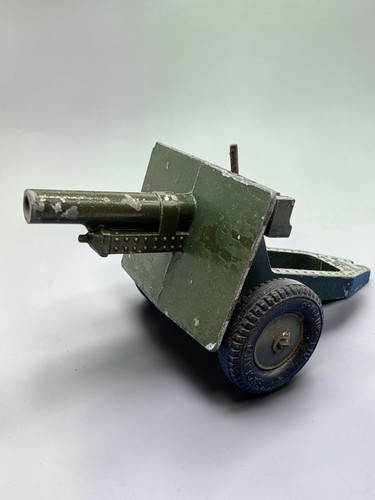 Britains pounder field gun - field,