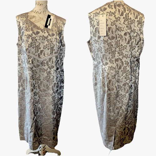 Dressed veroma neu - by,