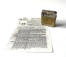 Gut funktionierendes ROWENTA Schwingdeckel Benzinfeuerzeug mit Streifen Gravur