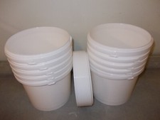 10 Kunststoff-Eimer, weiss