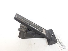 6871053 gaspedal BMW SERIE 1