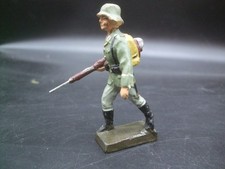 Lineol Soldat Gewehr unterm