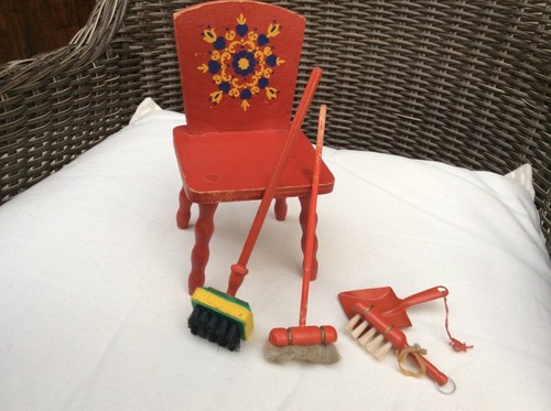 Puppenstubenzubehör