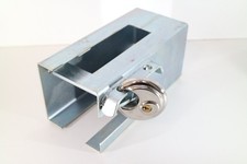 Anhänger Schlosskasten mit Rund-Vorhängeschloss – Diebstahlsicherung aus Stahl –