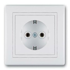 Schutzkontakt Steckdose