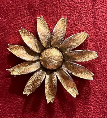 Goldfarbene blüten brosche - goldfarbene,
