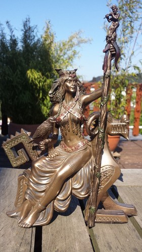 Dekofigur bronziert modell - dekofigur,