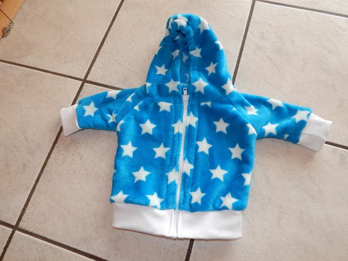 Baby kapuzenjacke aus plüsch - kapuzenjacke,