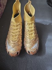 Fussball Schuhe In Gold CR7  Size 35