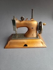 Casige miniatur Nähmaschine Kindernähmaschine 40er Jahre British Zone