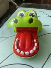 Hasbro Kroko Doc, Geschicklichkeitsspiel mit zuschnappendem Krokodil, gebraucht
