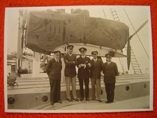 DORNIER WAL-FLUGBOOT (FLUGZEUG) AUF EINEM SCHIFF MIT PILOTEN (?) – 1 altes Foto