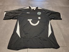 Hannover 96 Trikot L / Under Armour / schwarz / gebraucht 
