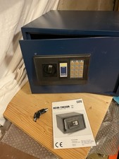 50 LSafe Tresor Mit, Digitaler Heimtresor TR 36