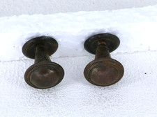 GRAMMOPHON ZUBEHÖR 2x  Türgriff als Schraube -alt- für Tischgrammophon   T074