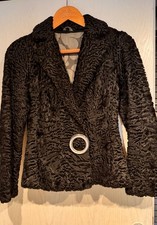 Schicke Jacke, Swakara