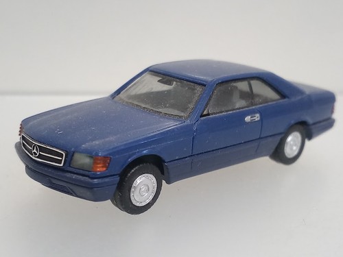 Mercedes 560 sec blau h0 - 560,