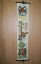 Wandbehang Stickbild Pferde Motive Dänemark 86,5cm Messingbeschläge ca.70 Jahre