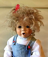 Puppe Handarbeit Porzellankopf, -arme und -beine, incl. Ständer, 50 cm, Sammler