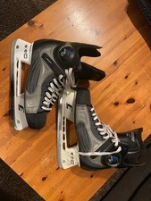 Eishockeyschlittschuhe  CCM externo e10