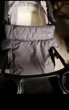 Kinderwagen mit Maxikosi